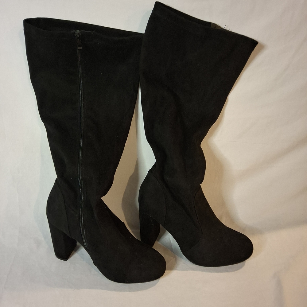 Torrid Black Knee-High Suede-Look Heeled Boots with Side Zip